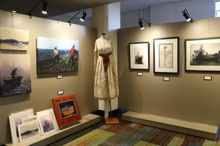 Art Gallery & Historical Exhibits